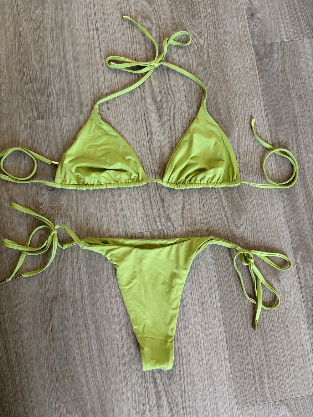 Monday Swimwear Apple Palma bikini